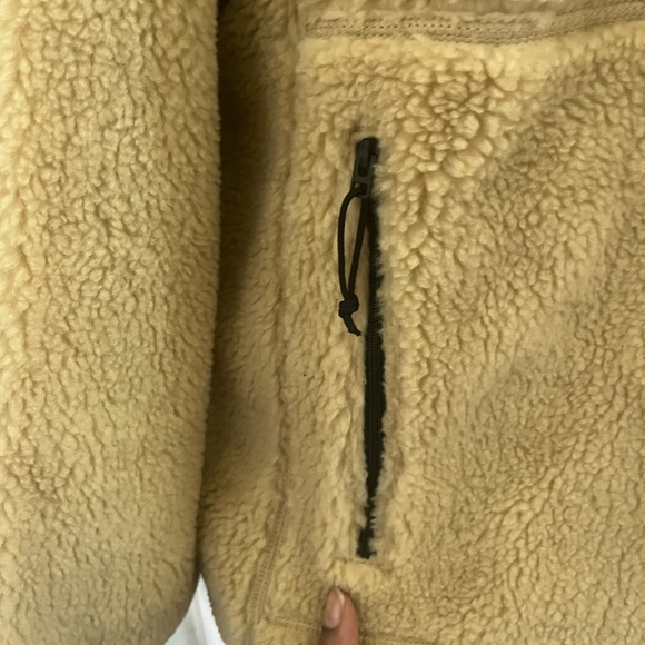 The North Face Beige Sherpa Fleece - Picture 4 of 9